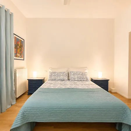 Lumina Hidden Terrace - Charming In Centre Of Apartment